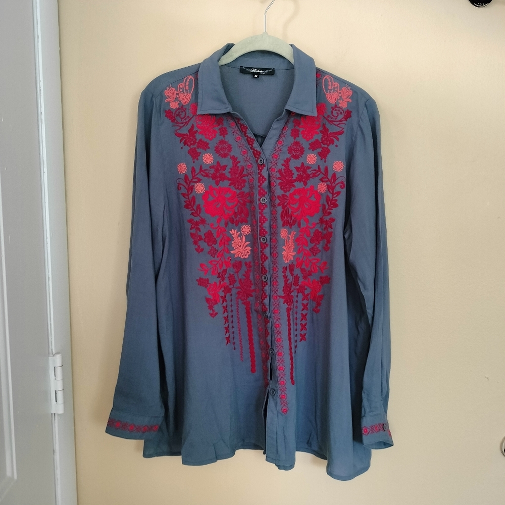 Andree by Unit embroidered Floral button up Shirt blouse M Boho Western Office